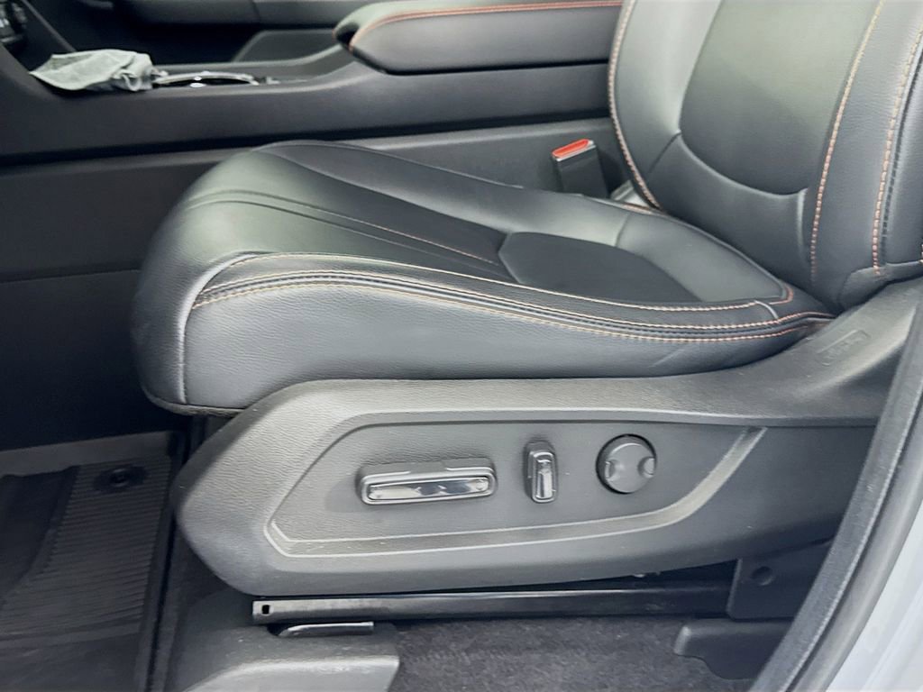 Certified 2024 Honda Pilot TrailSport image 25