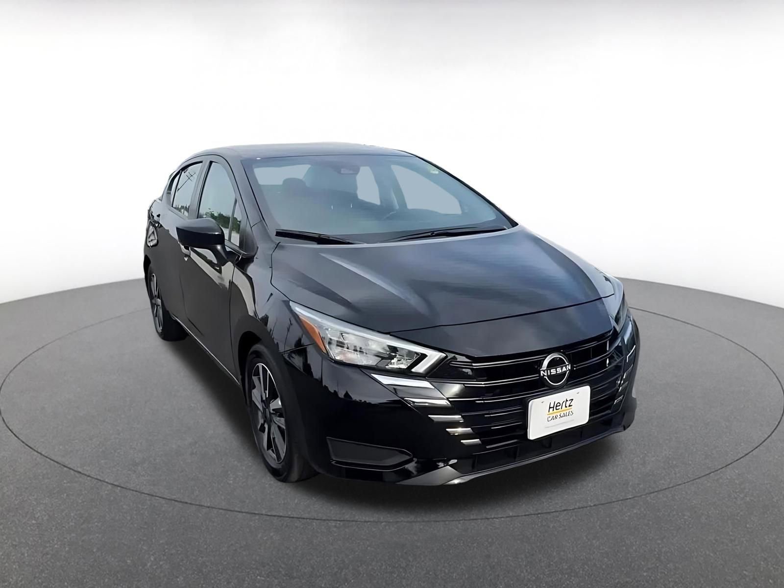 Used 2025 Nissan Versa SV w/ Trunk Package image 3
