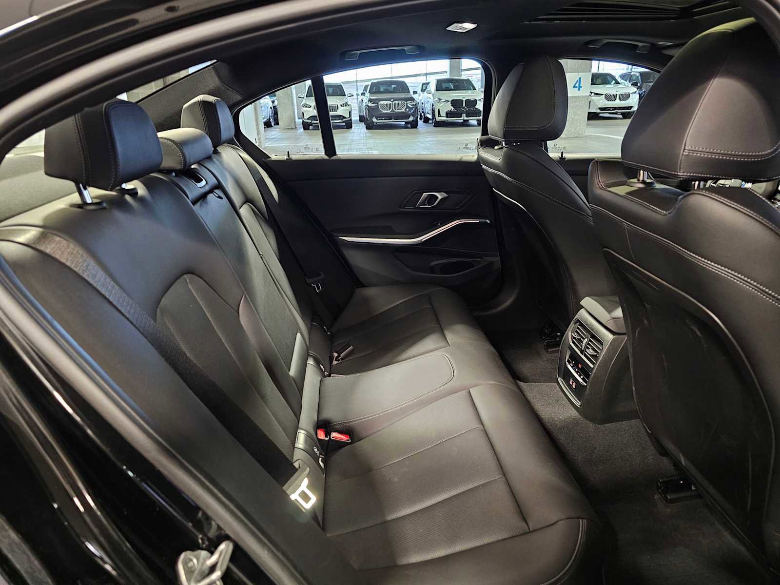 Used 2025 BMW 330i xDrive 330i xDrive w/ Premium Package image 39