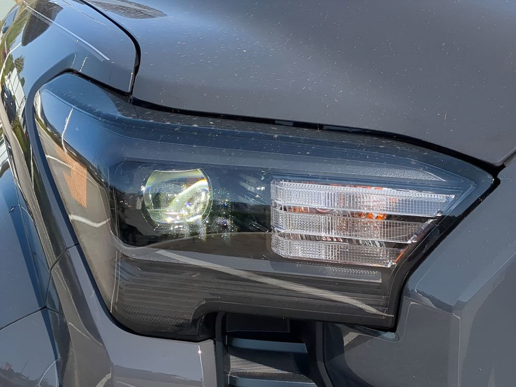 Used 2025 Toyota Tacoma SR5 image 18