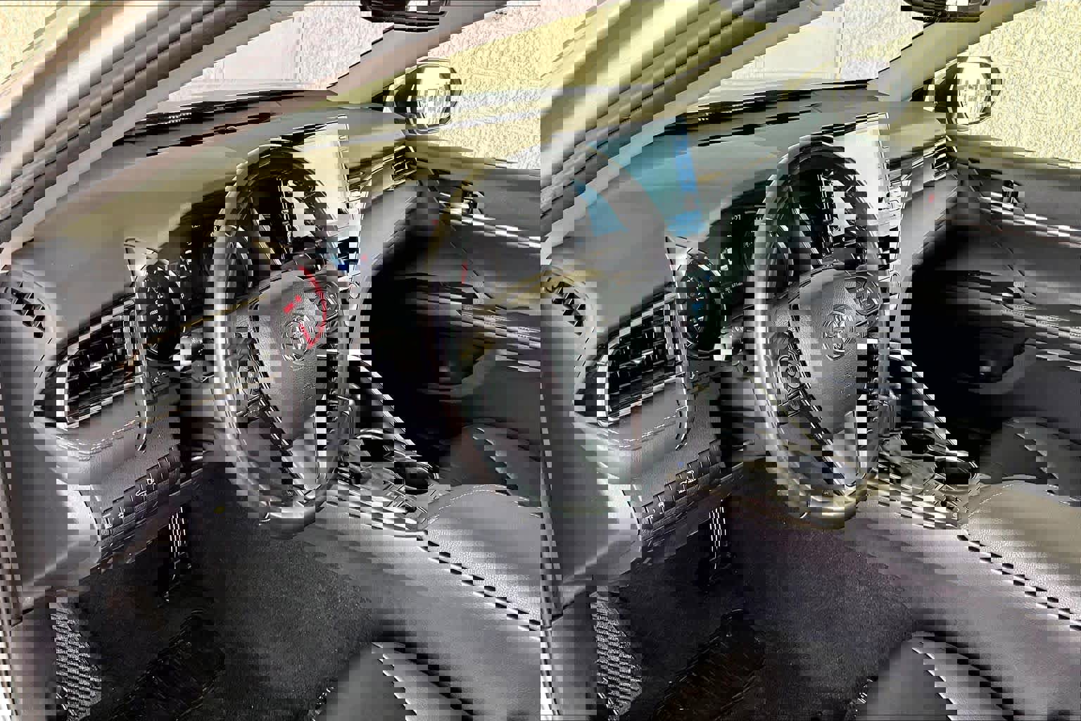 Used 2024 Toyota Camry XSE FWD image 17