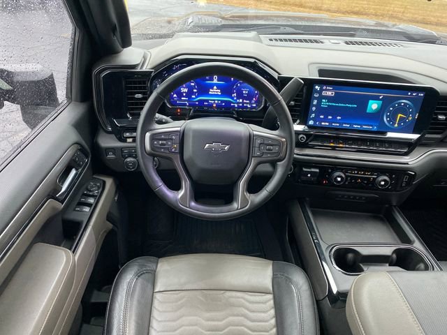 Used 2024 Chevrolet Silverado 2500 ZR2 w/ Technology Package image 21