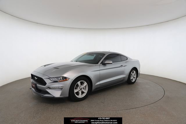 Used 2021 Ford Mustang Coupe image 3