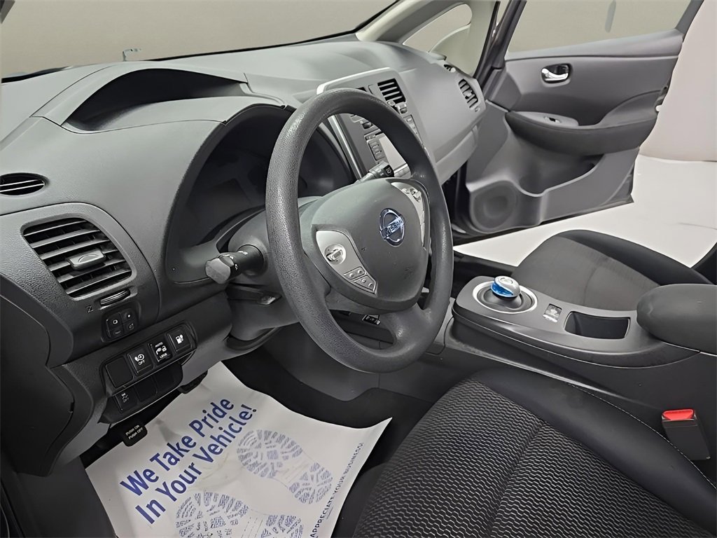 Used 2016 Nissan Leaf S w/ Charger Package image 12