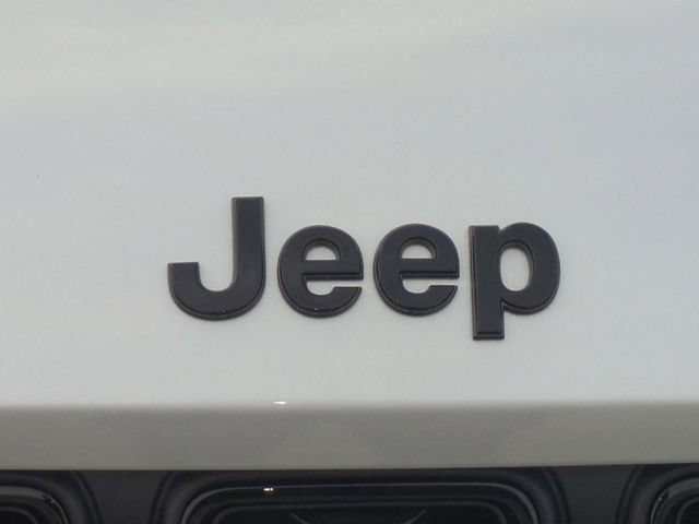 New 2025 Jeep Grand Cherokee L Limited w/ Black Appearance Package AWD/4WD image 43