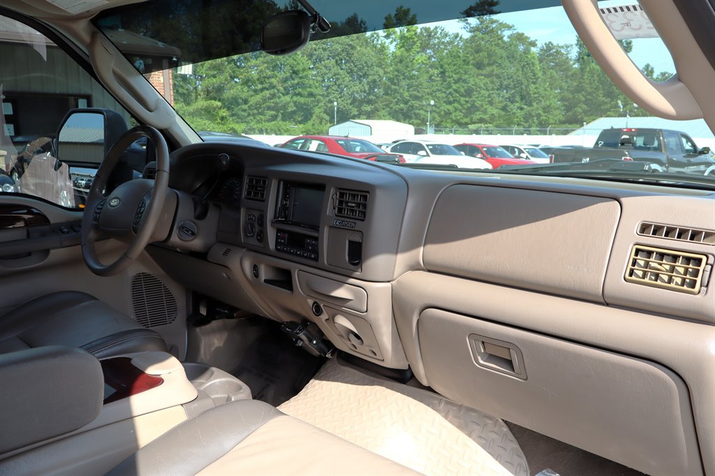Used 2004 Ford Excursion Eddie Bauer AWD/4WD image 25