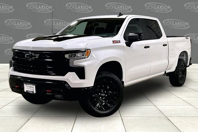 Used 2024 Chevrolet Silverado 1500 LT Trail Boss image 3