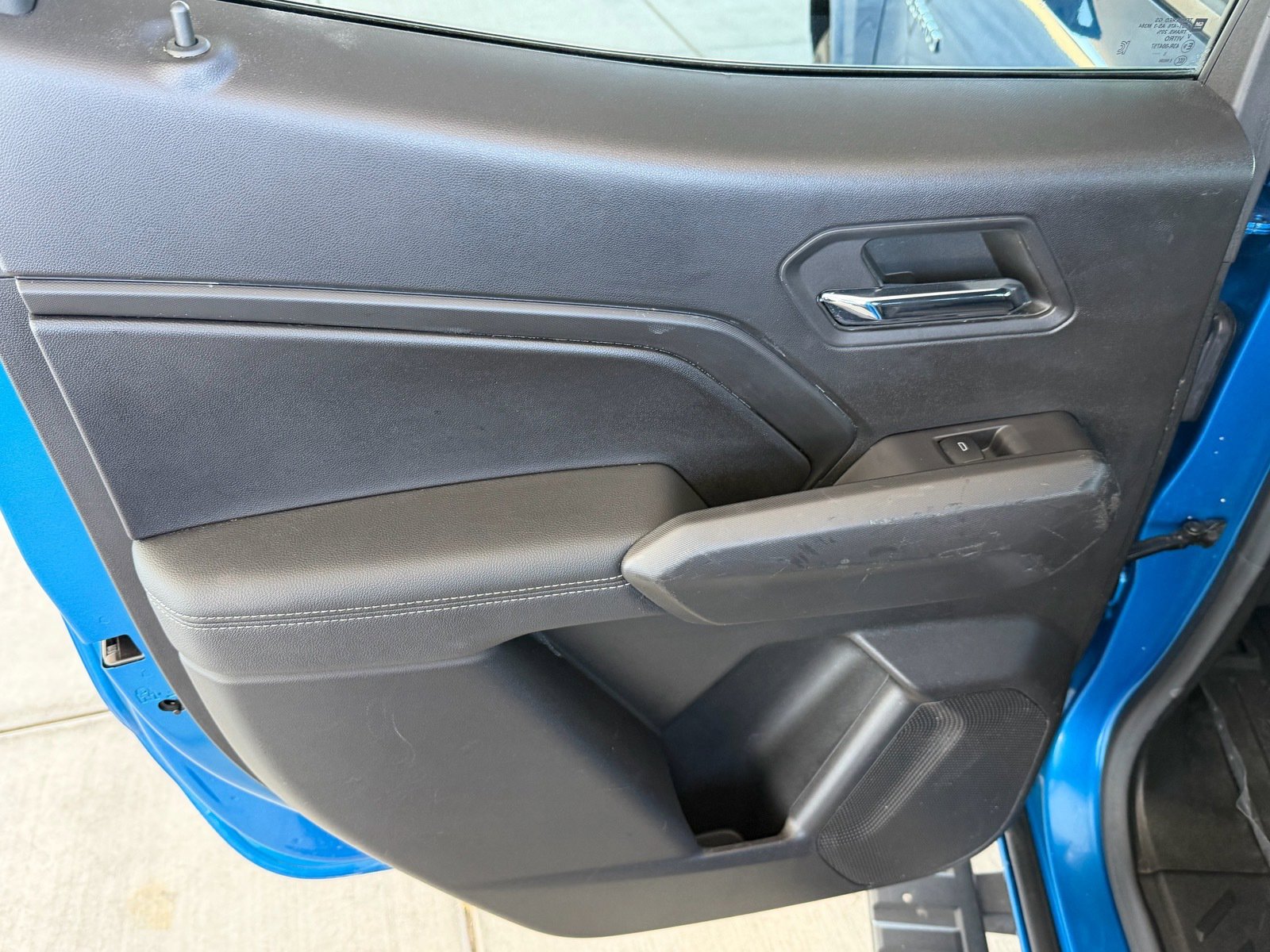 Used 2023 Chevrolet Colorado LT w/ LT Convenience Package image 16