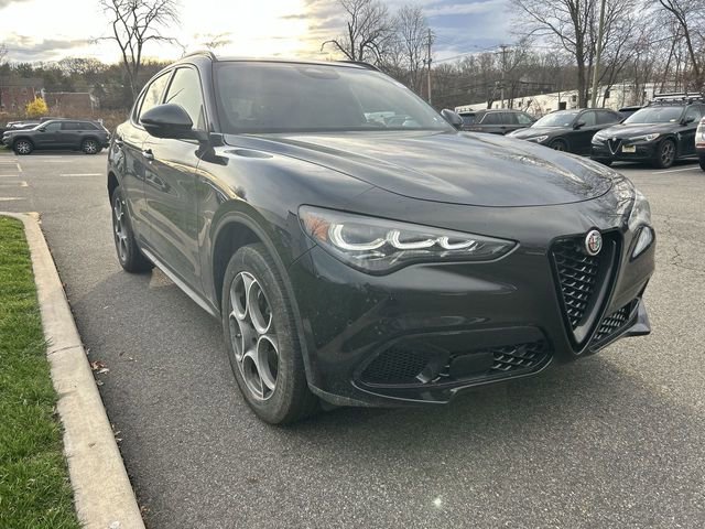 New 2026 Alfa Romeo Stelvio Sprint w/ Convenience Package AWD/4WD image 2