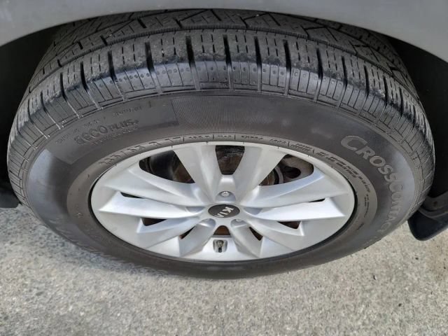 Used 2019 Kia Sorento AWD V6 image 37