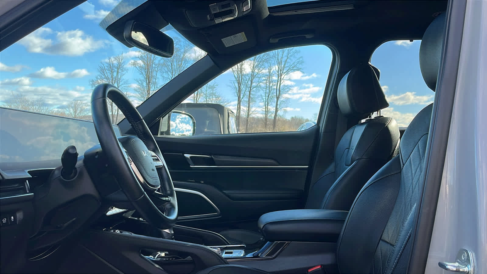 Used 2023 Kia Telluride SX X-Line image 11