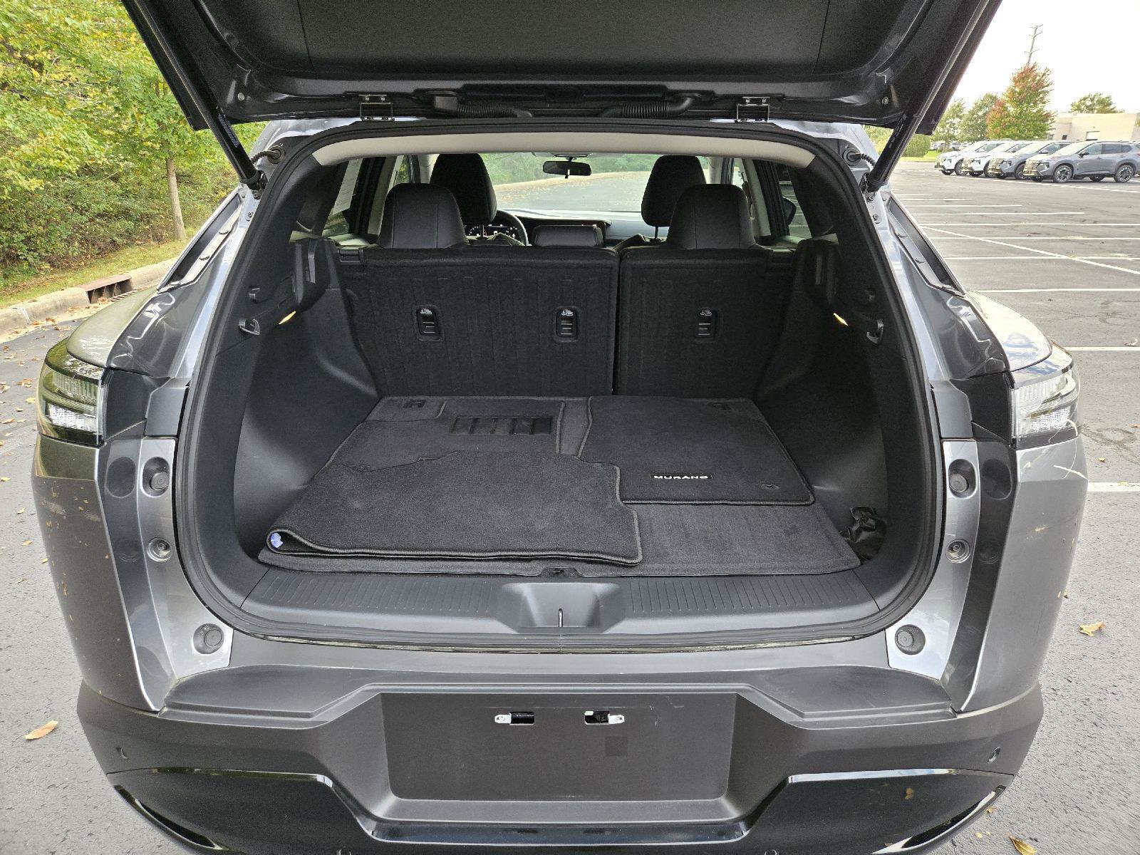 Used 2025 Nissan Murano SV AWD/4WD image 9