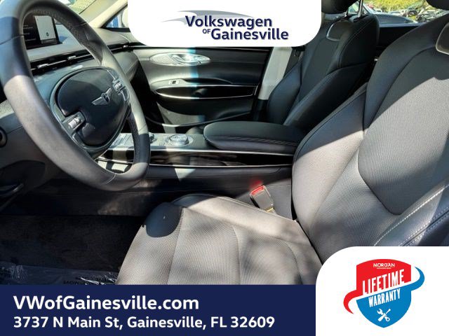 Used 2024 Genesis GV70 2.5T AWD/4WD image 17