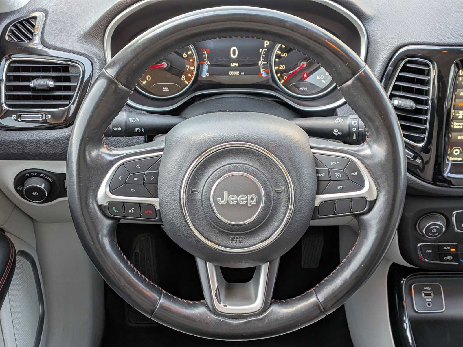 Used 2018 Jeep Compass Limited w/ Navigation Group FWD image 24