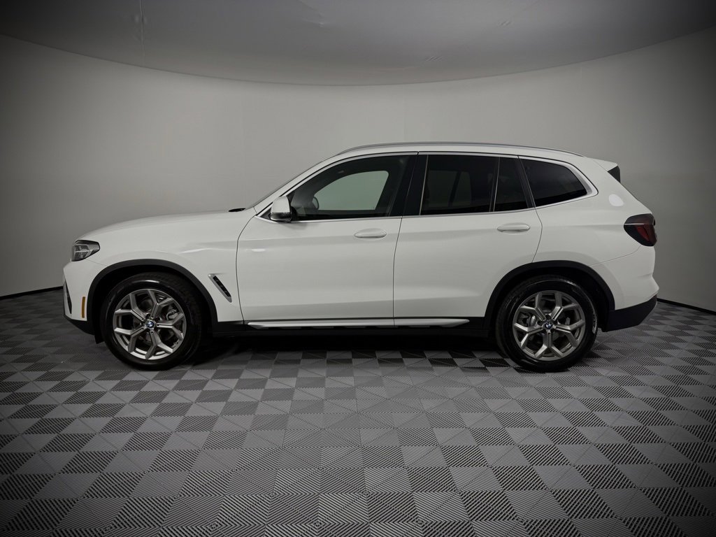 Used 2024 BMW X3 xDrive30i image 2