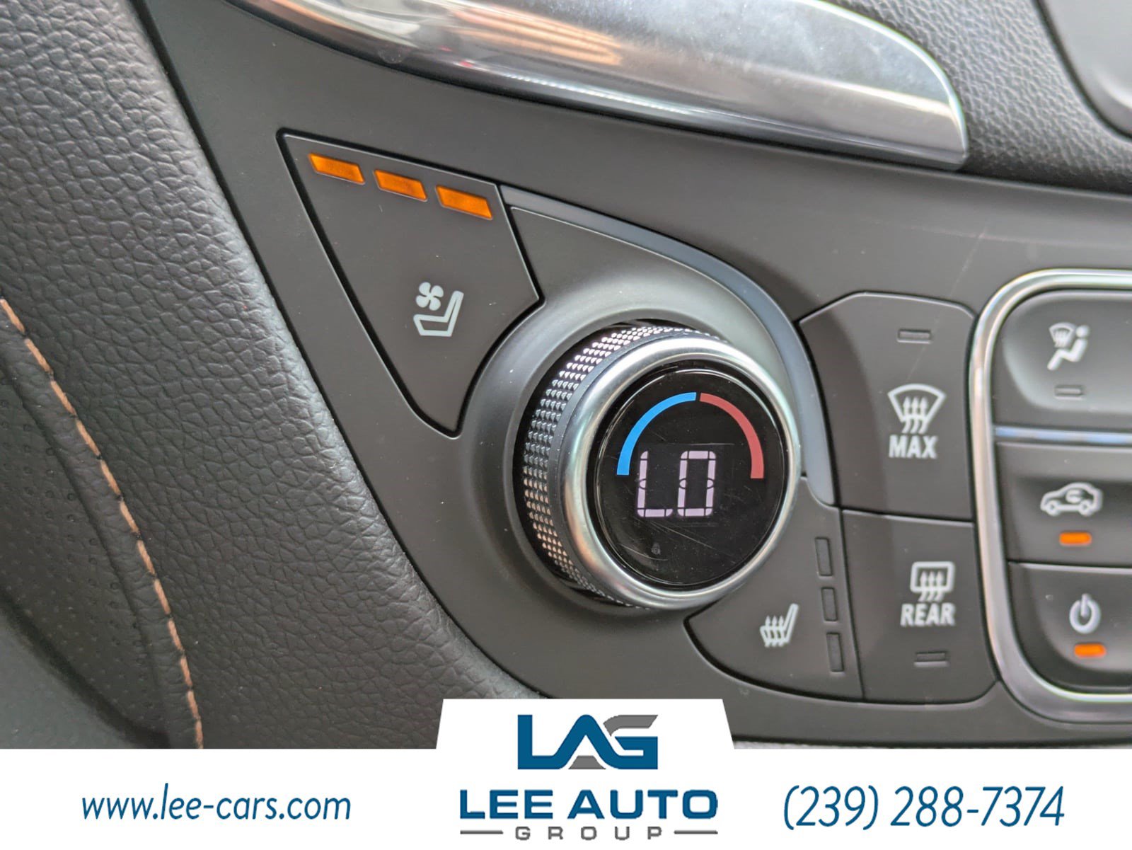 Used 2019 Chevrolet Equinox Premier FWD image 28