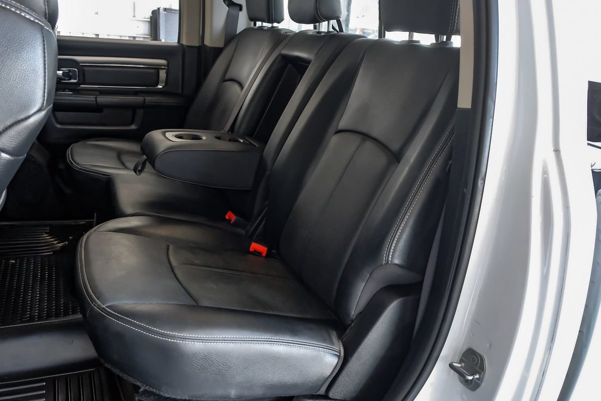 Used 2018 RAM 2500 Laramie w/ Sport Appearance Group AWD/4WD image 38