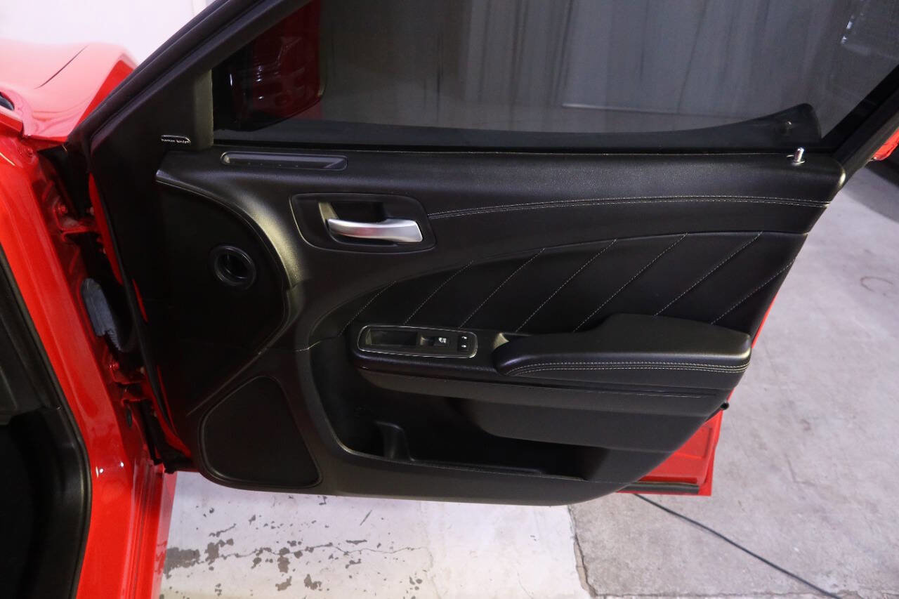 Used 2023 Dodge Charger R/T w/ Daytona Edition Group image 31