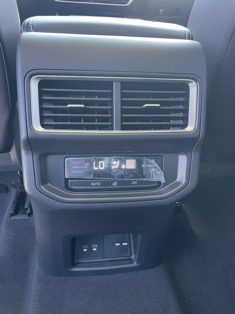New 2026 Volkswagen Atlas SE FWD image 11