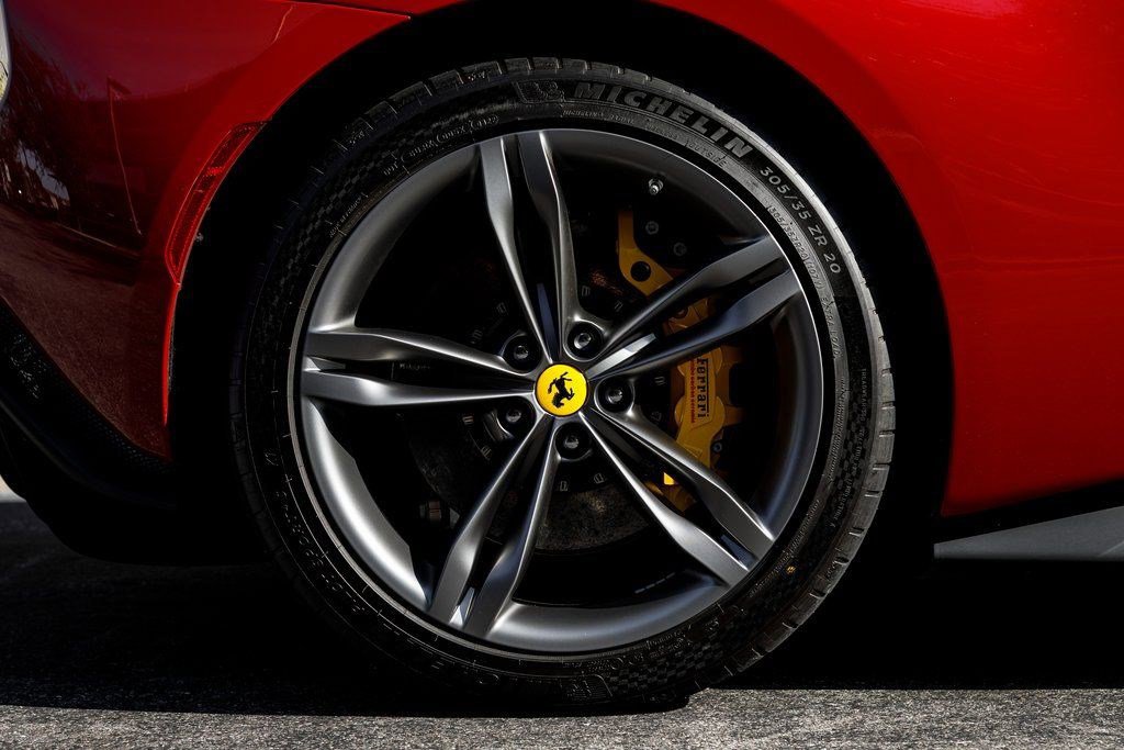 Used 2022 Ferrari 296 GTB RWD image 17