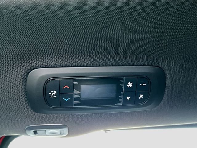 New 2026 Chrysler Pacifica Limited FWD image 18