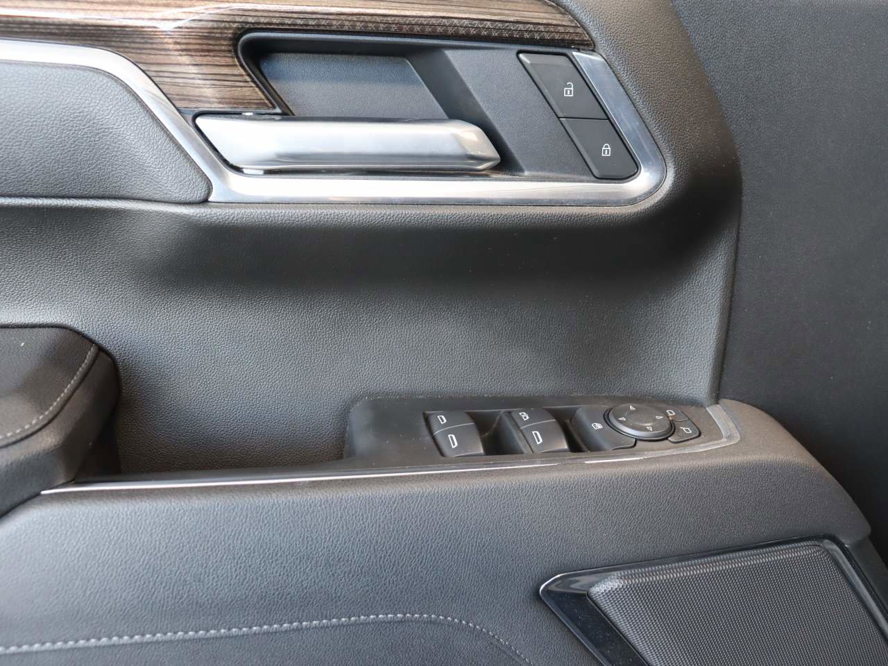 Certified 2025 Chevrolet Silverado 1500 LT w/ All Star Edition Plus image 15