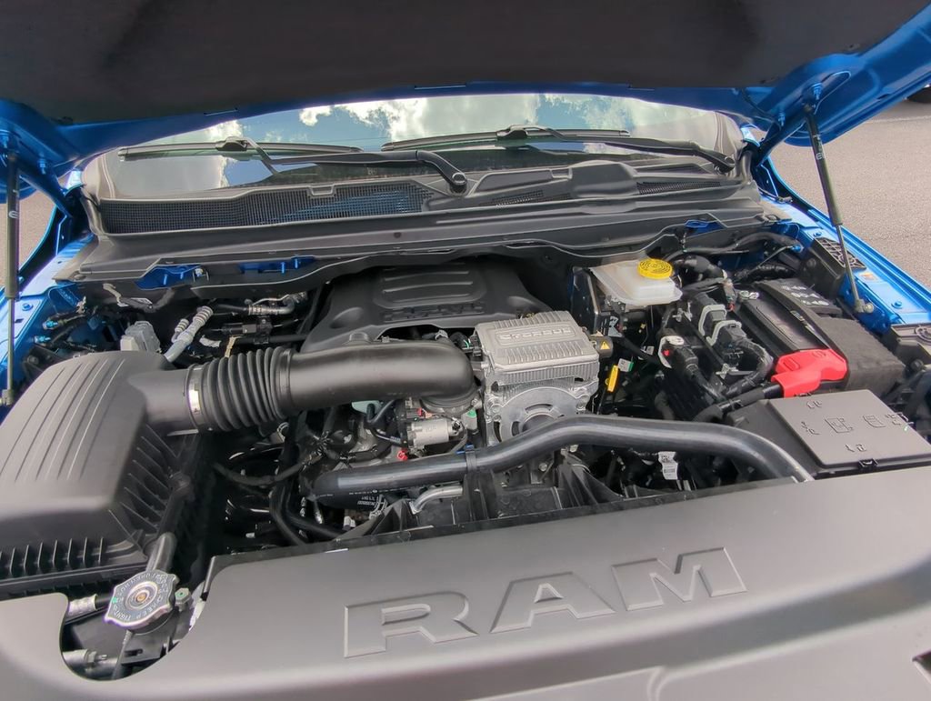 New 2026 RAM 1500 4x4 Crew Cab image 27