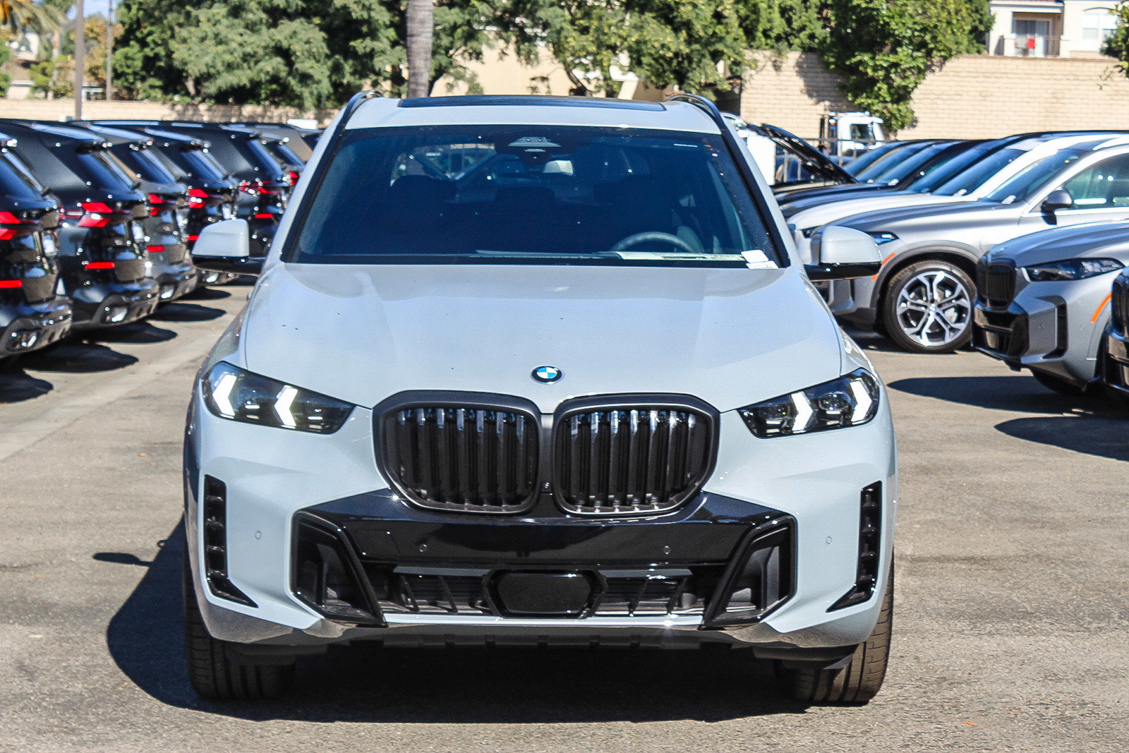 New 2026 BMW X5 sDrive40i w/ M Sport Package image 2