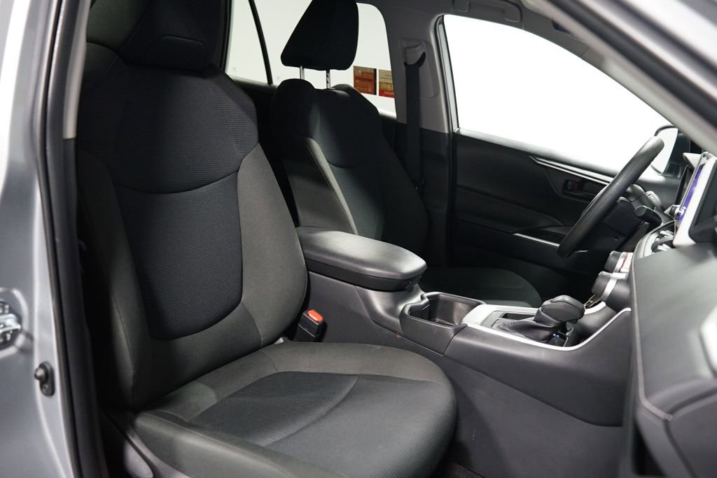 Certified 2025 Toyota RAV4 LE image 26