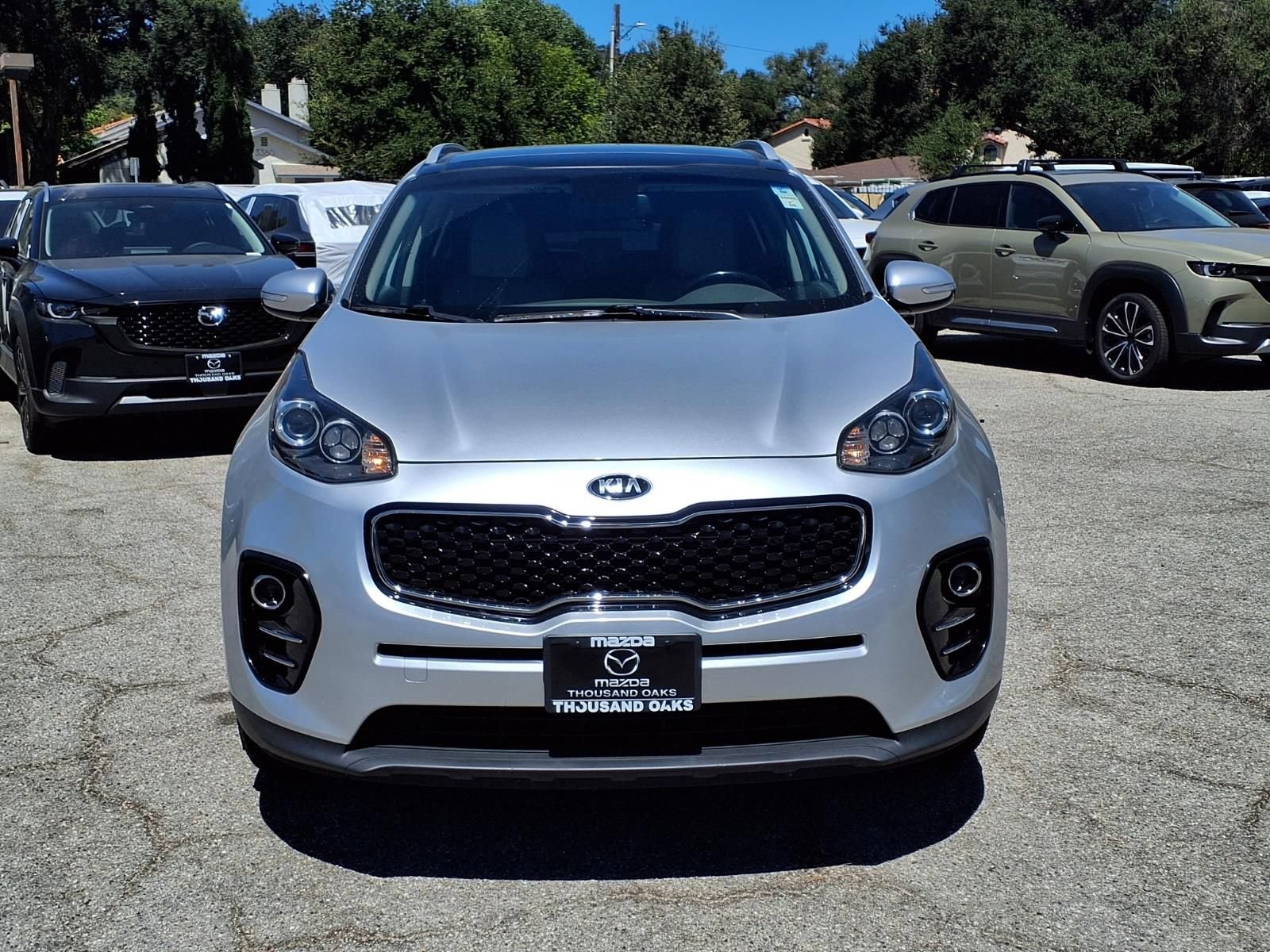 Used 2017 Kia Sportage EX w/ EX Premium Package FWD image 2