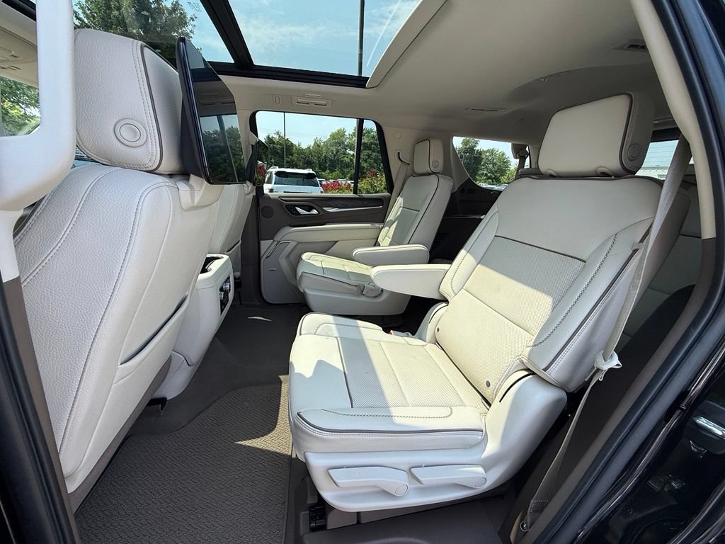 Used 2022 GMC Yukon Denali AWD/4WD image 36