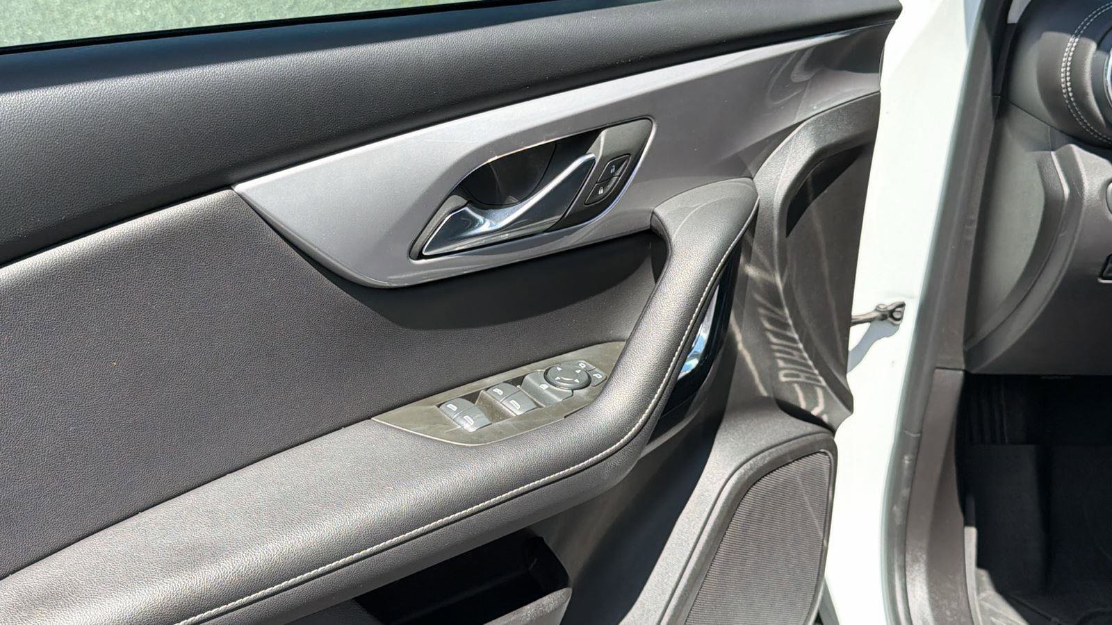 Certified 2023 Chevrolet Blazer LT FWD image 12