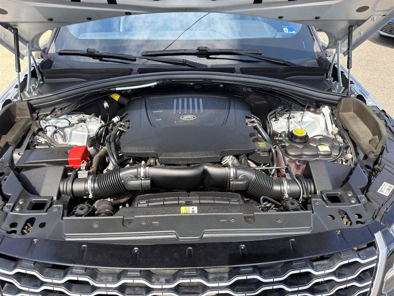 Used 2018 Land Rover Range Rover Velar S AWD/4WD image 9
