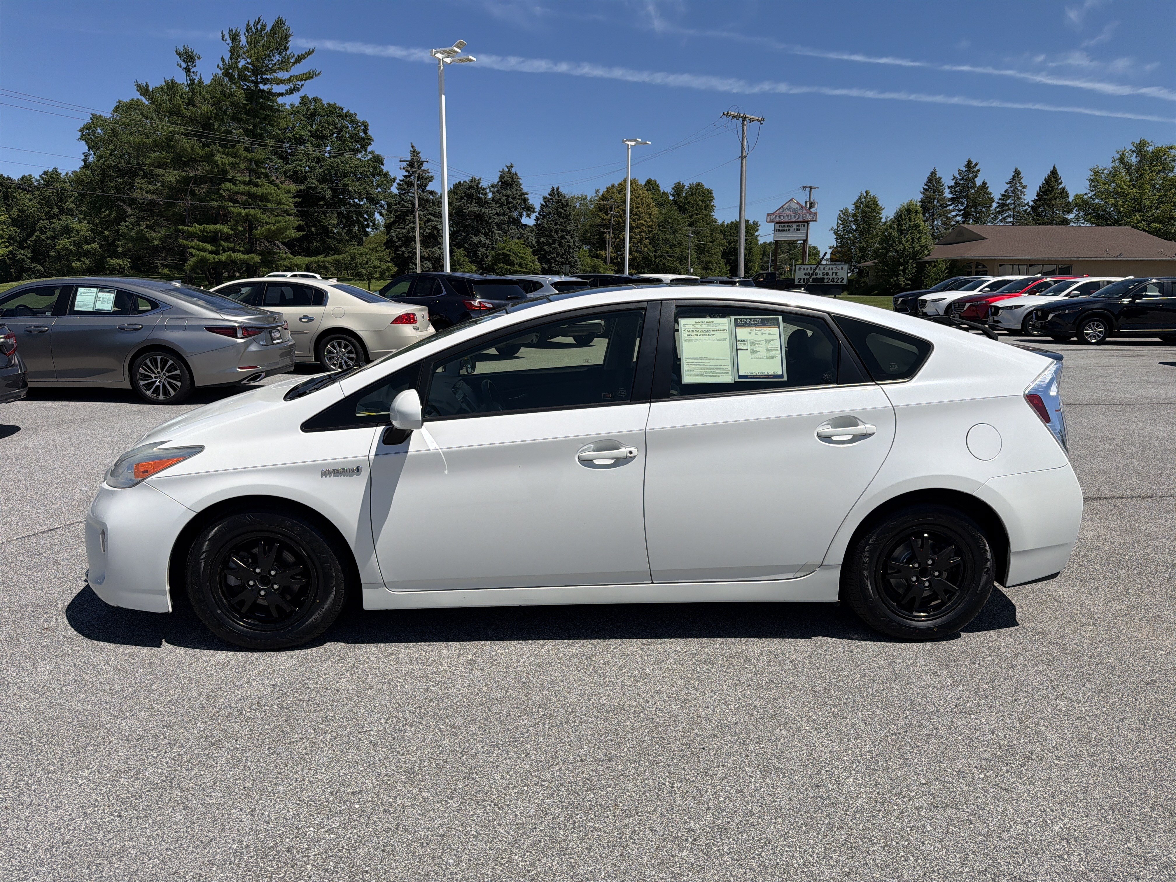 Used 2013 Toyota Prius Four w/ Deluxe Solar Roof Pkg FWD image 6