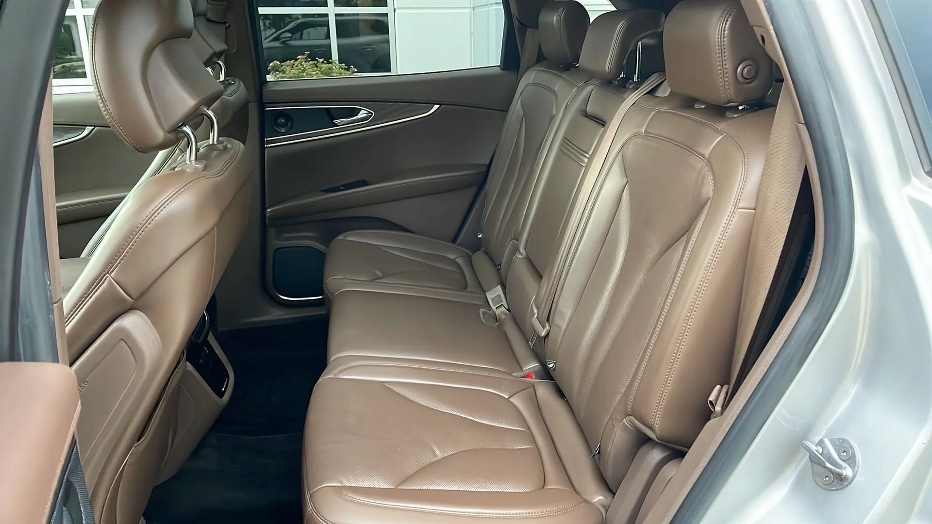 Used 2018 Lincoln MKX Reserve AWD/4WD image 14