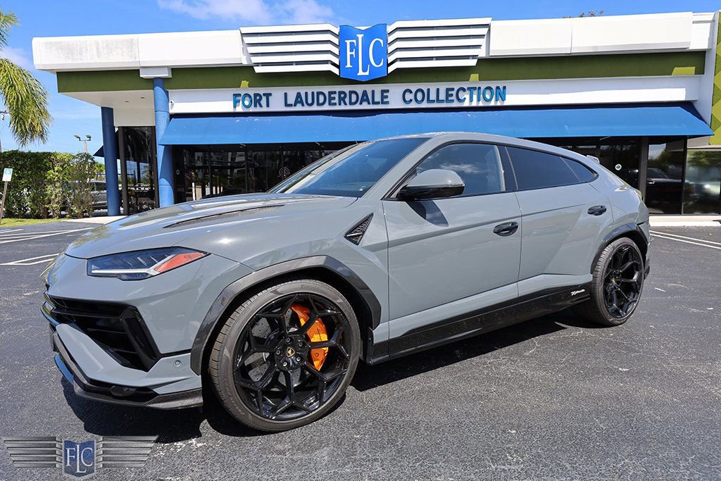 Used 2024 Lamborghini Urus Performante AWD/4WD image 1