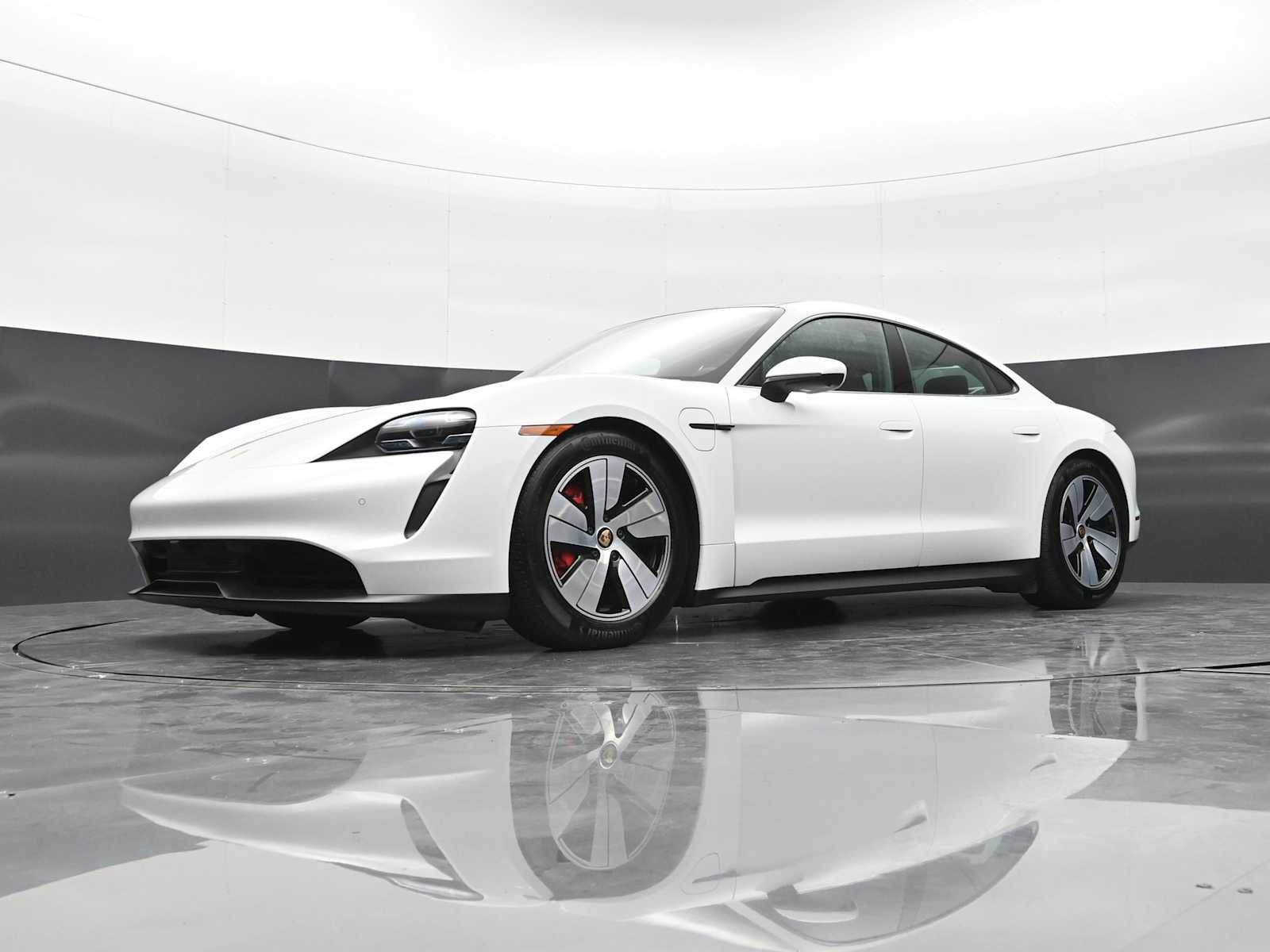 Used 2024 Porsche Taycan 4S AWD/4WD image 39