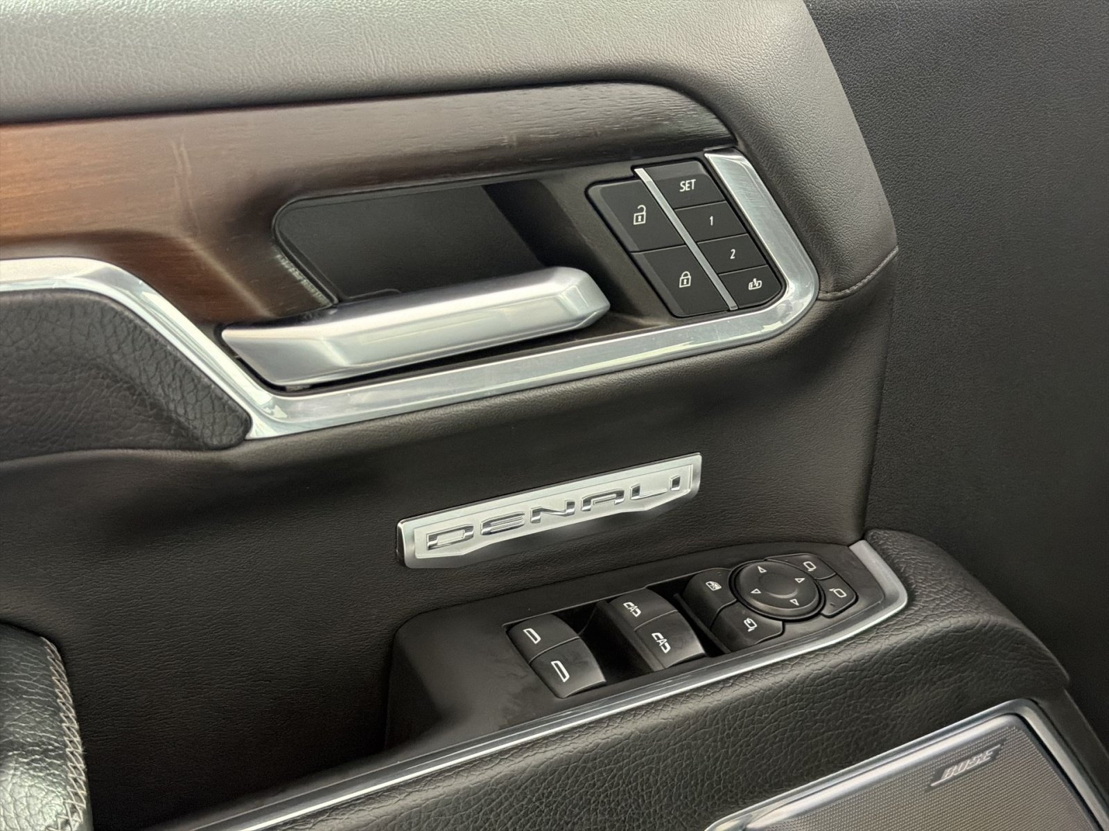 Used 2024 GMC Sierra 1500 Denali AWD/4WD image 15