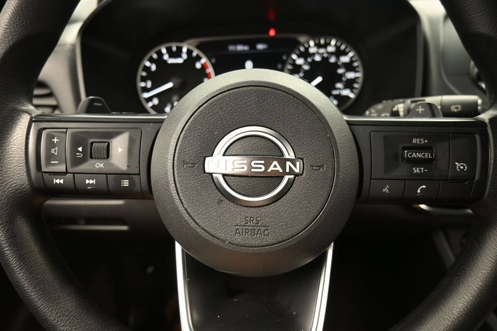 Used 2024 Nissan Rogue S AWD/4WD image 12