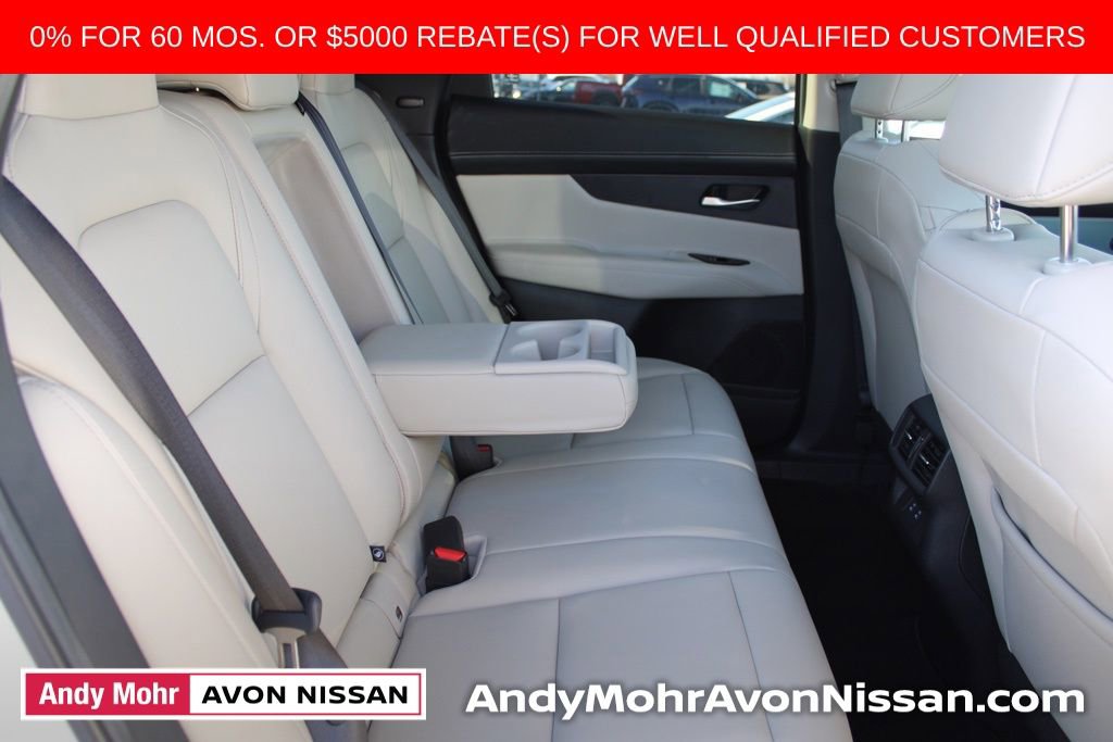 New 2025 Nissan Murano SL image 17