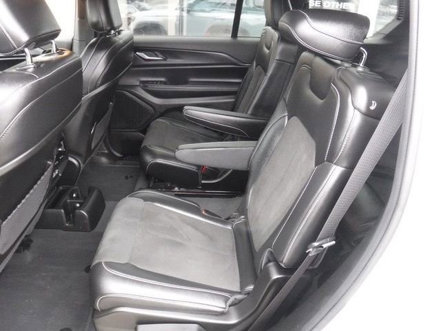 Certified 2023 Jeep Grand Cherokee L Laredo image 35