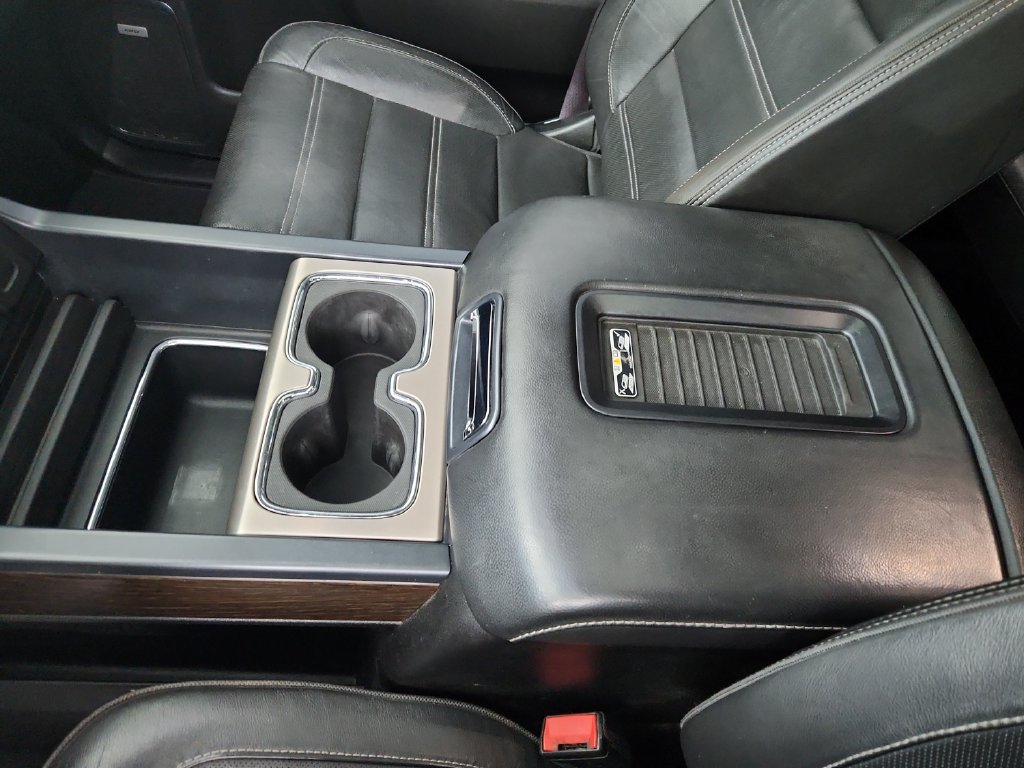 Used 2017 GMC Sierra 2500 Denali w/ Duramax Plus Package AWD/4WD image 32