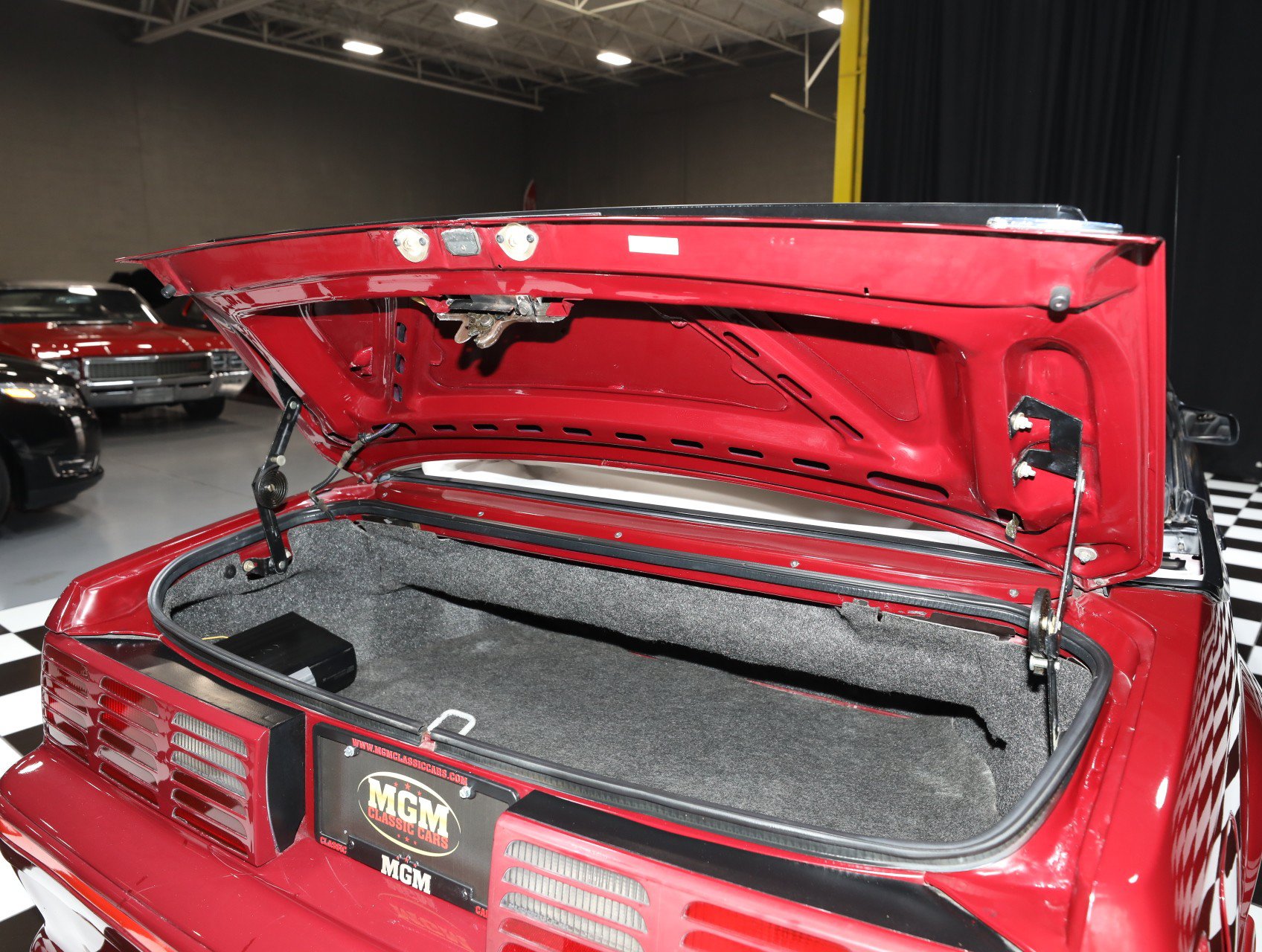 Used 1987 Ford Mustang GT RWD image 51