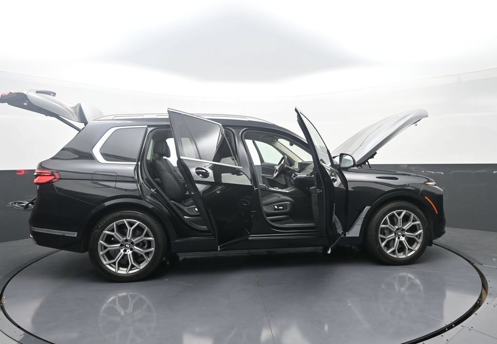 New 2026 BMW X7 xDrive40i w/ Executive Package AWD/4WD image 48