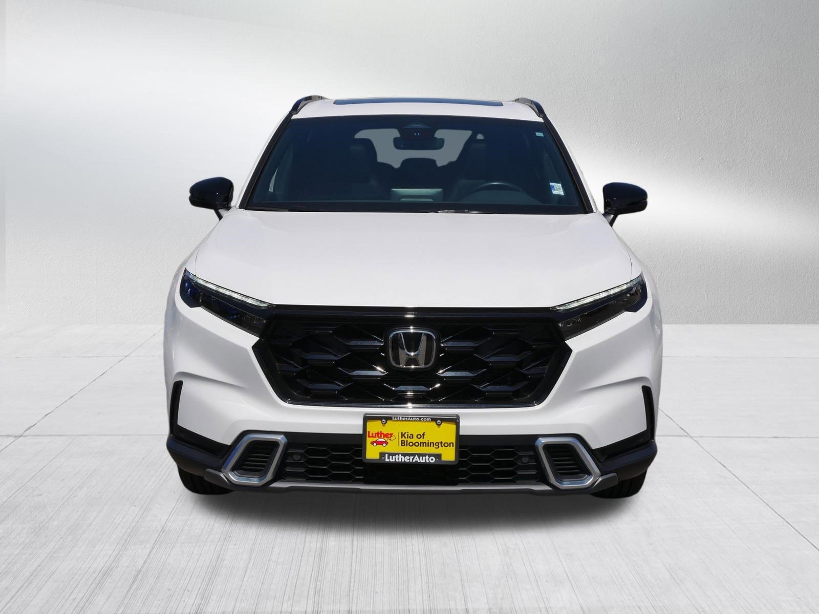 Used 2025 Honda CR-V Sport Touring image 2