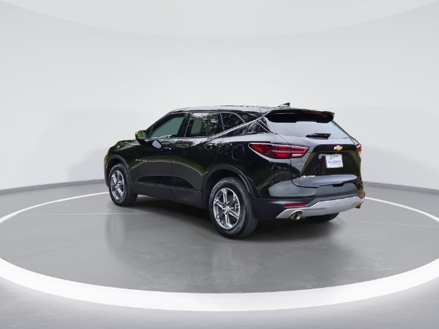 Used 2025 Chevrolet Blazer LT FWD image 6