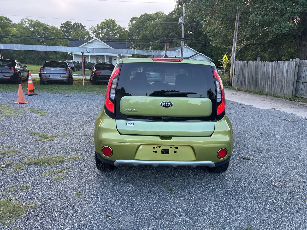 Used 2017 Kia Soul + FWD image 5