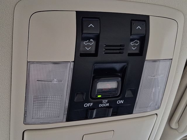 Used 2023 Lexus GX 460 Premium w/ Premium Package AWD/4WD image 27