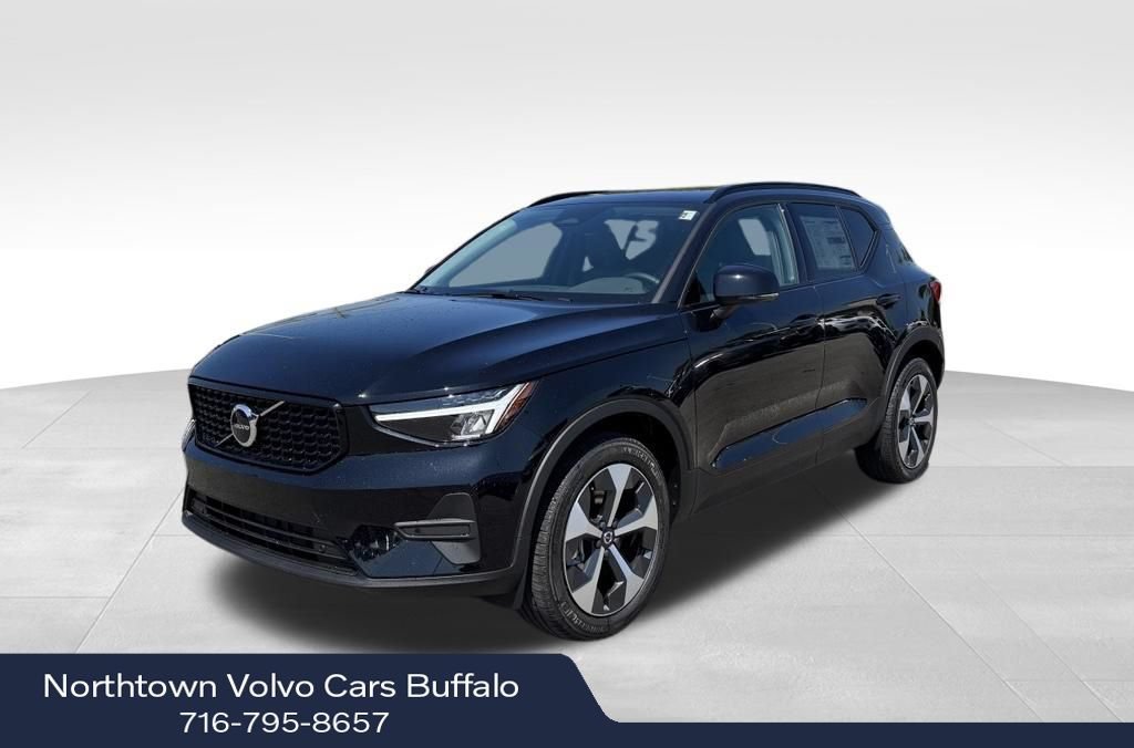 New 2026 Volvo XC40 B5 Core w/ Protection Package Premier AWD/4WD image 1