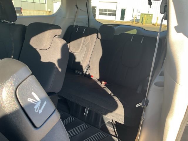 Used 2018 Chrysler Pacifica Touring Plus w/ Tire & Wheel Group image 25